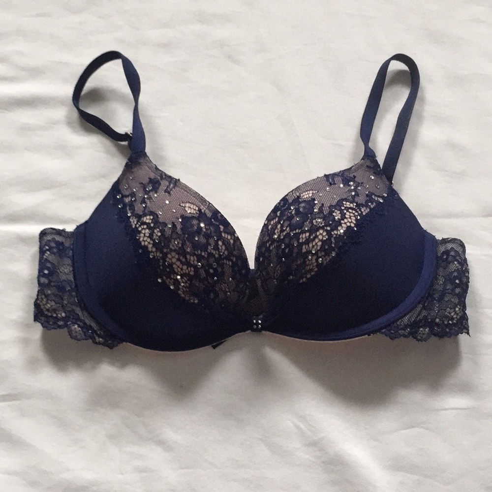 VS Fabulous Demi